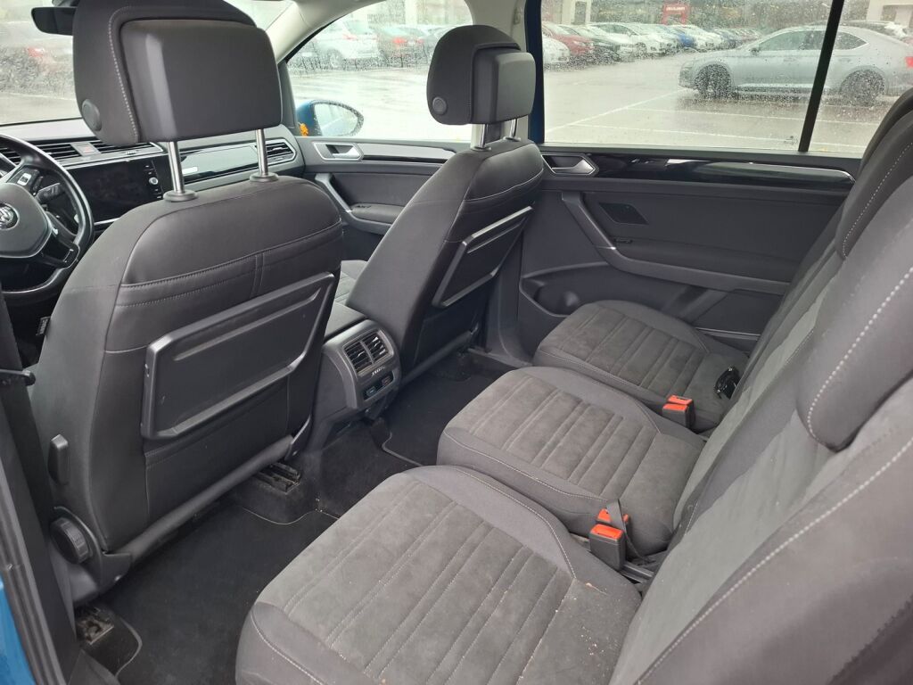 Volkswagen Touran 2018 Sininen