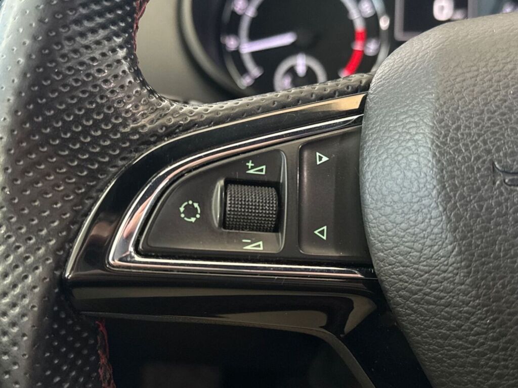 Skoda Octavia 2015 Sininen