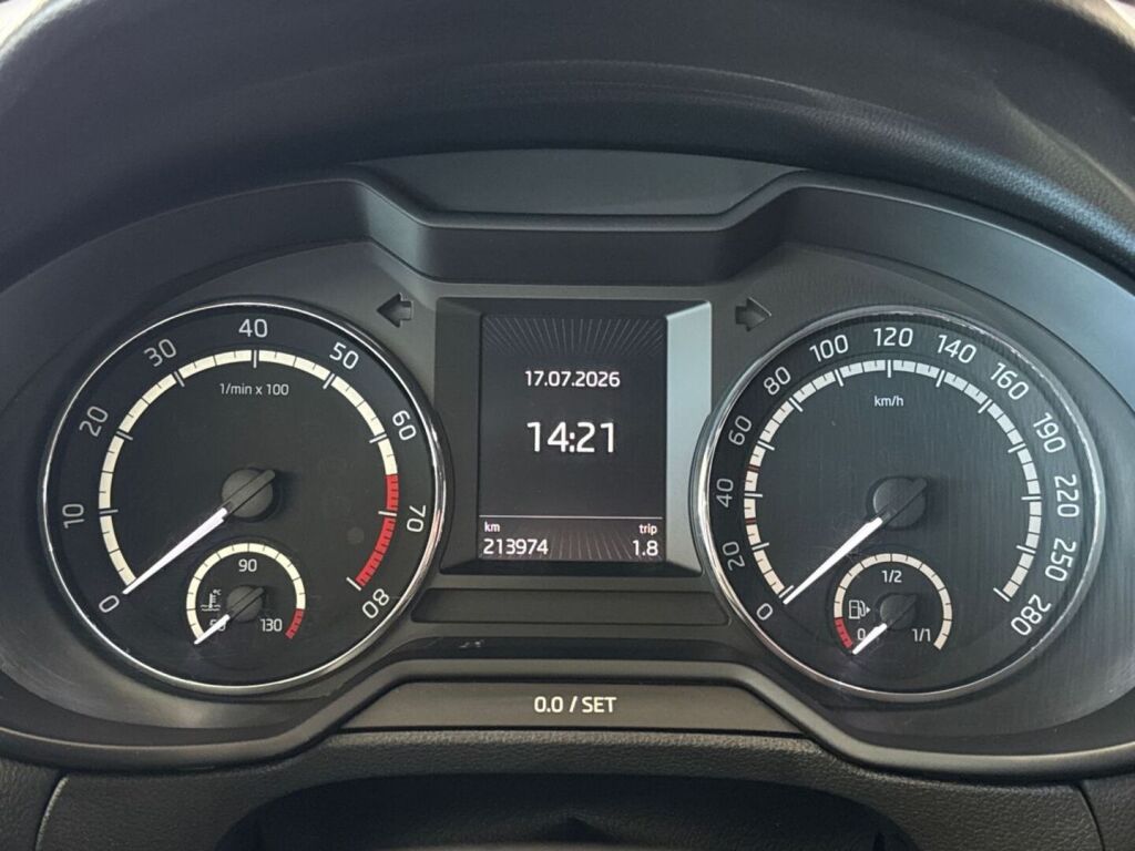 Skoda Octavia 2015 Sininen