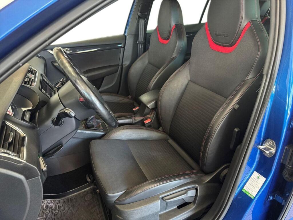 Skoda Octavia 2015 Sininen