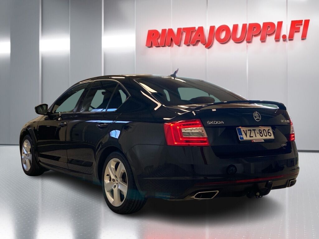 Skoda Octavia 2017 Musta