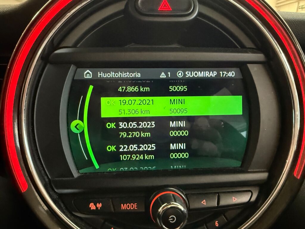 Mini Hatchback 2018 Musta