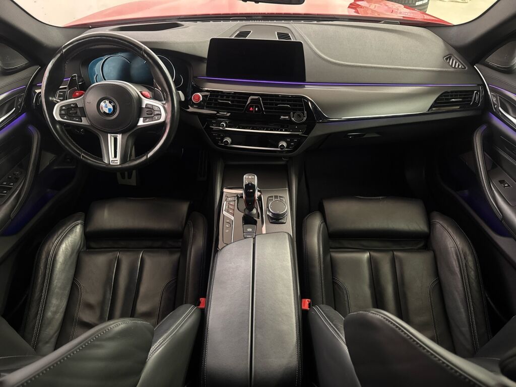 BMW M5 2018 Valkoinen