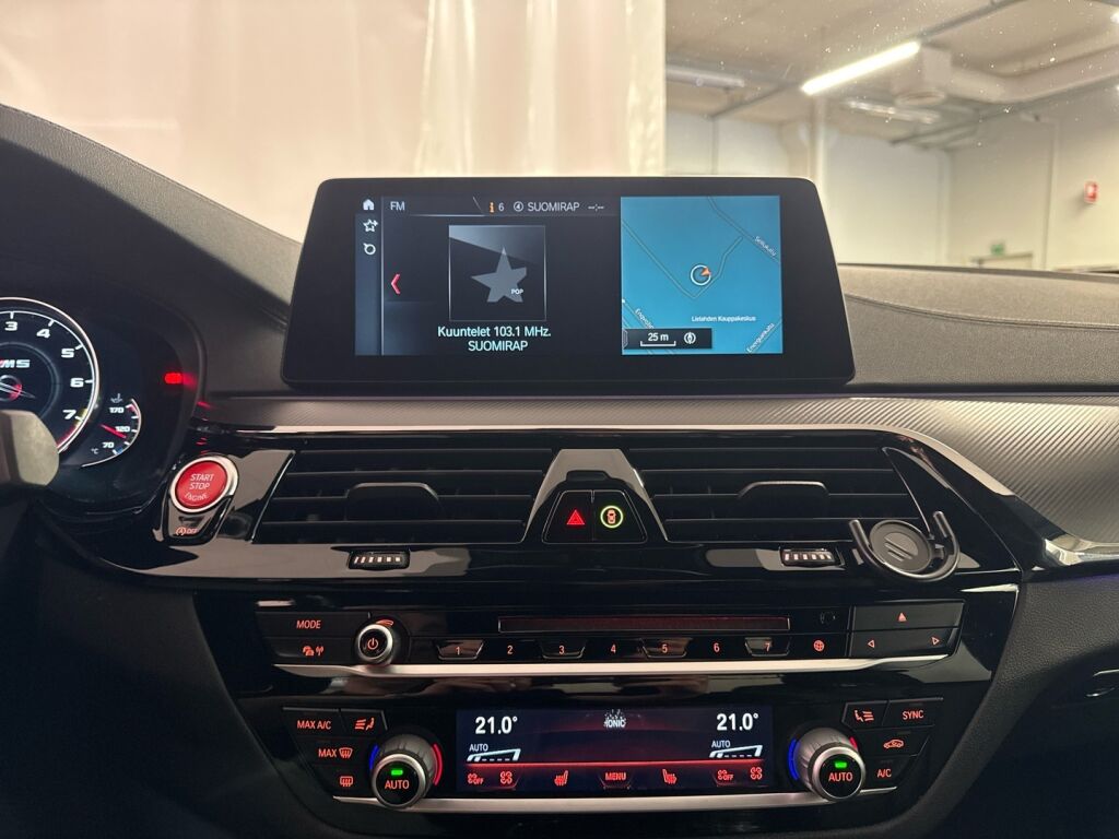 BMW M5 2018 Valkoinen