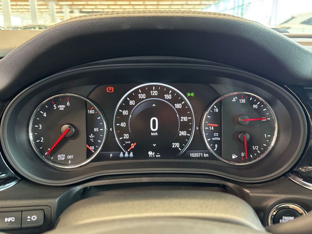 Opel Insignia 2018 Valkoinen
