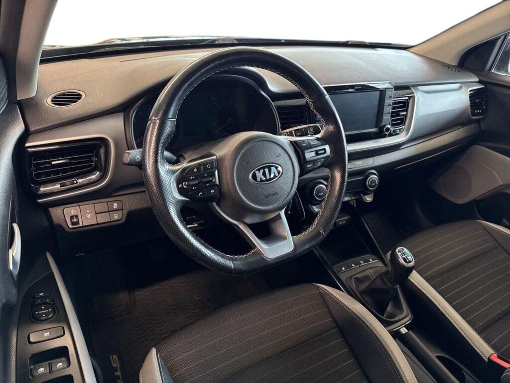 Kia Stonic 2018 Metallinhohto Harmaa