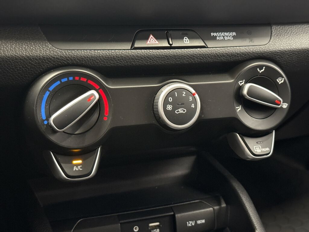 Kia Stonic 2018 Valkoinen