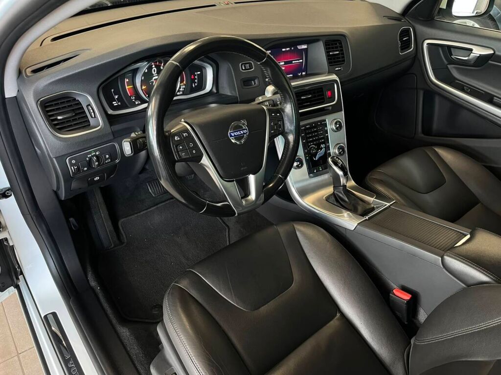 Volvo S60 2018 Valkoinen