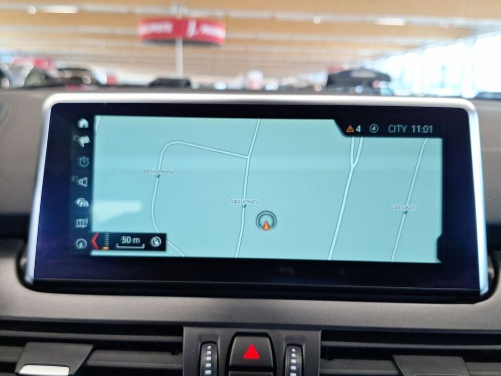 BMW 225 2018 Musta