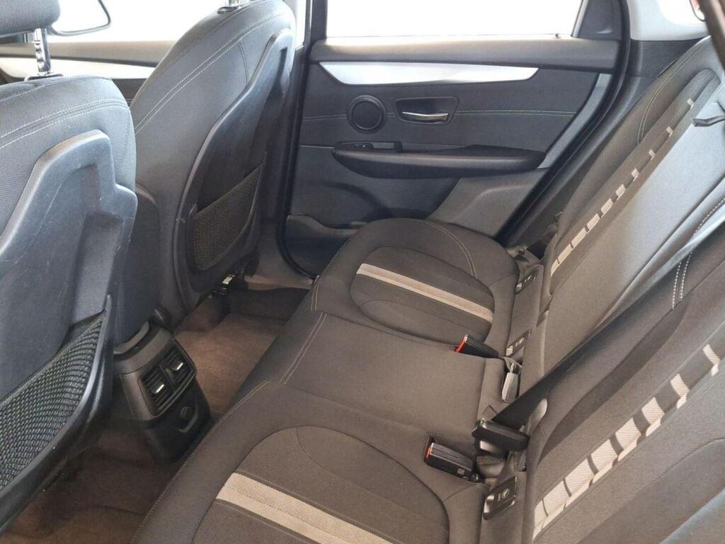 BMW 225 2018 Musta