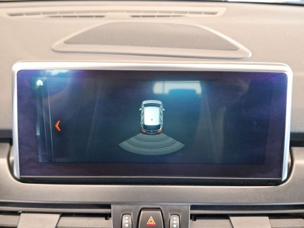 BMW 225 2018 Musta