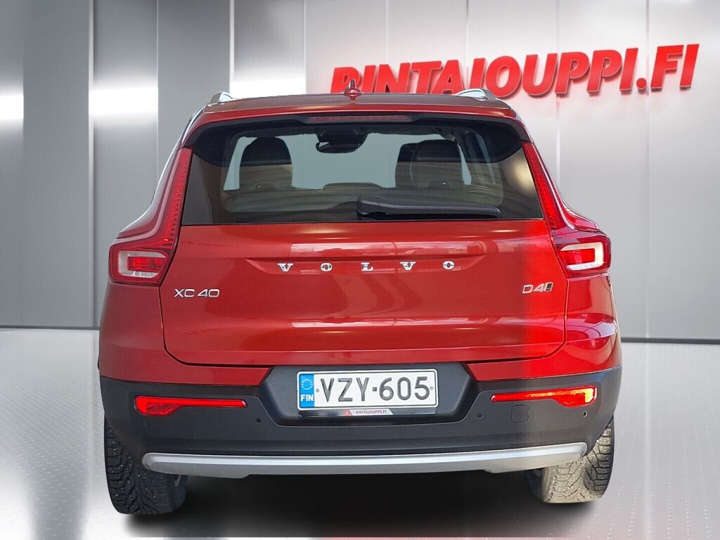 Volvo XC40 2019 Punainen