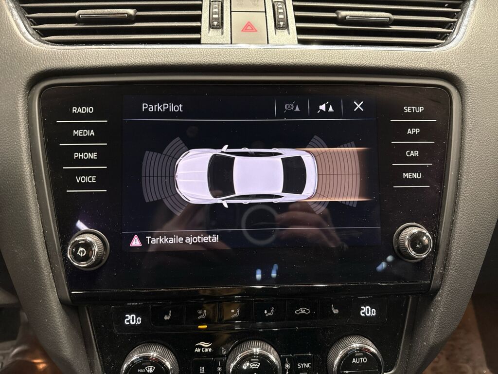 Skoda Octavia 2018 Ruskea (beige)