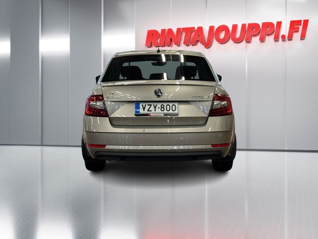 Skoda Octavia 2018 Ruskea (beige)