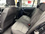Volkswagen Golf 2018 Musta