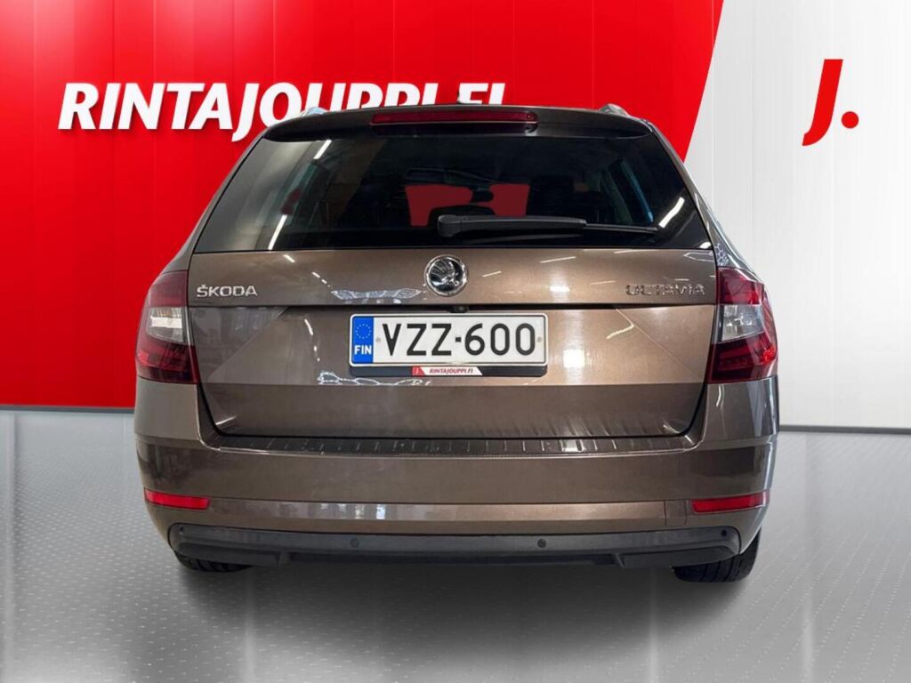 Skoda Octavia 2018 Ruskea (beige)