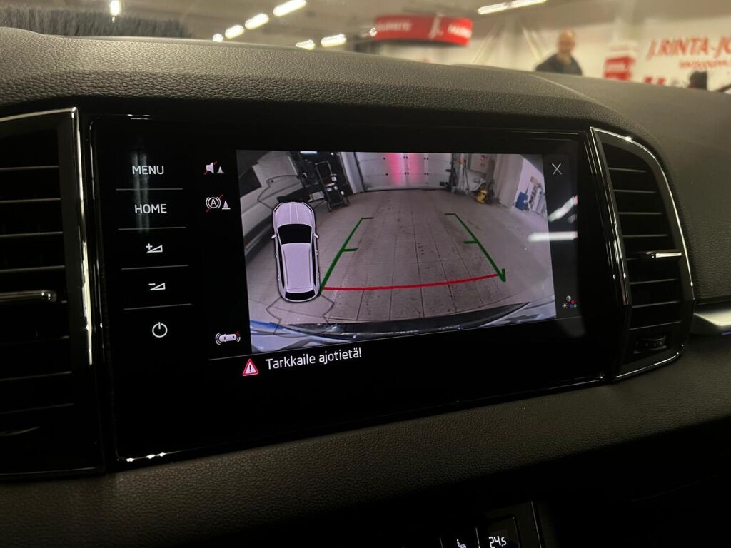 Skoda Karoq 2018 Musta