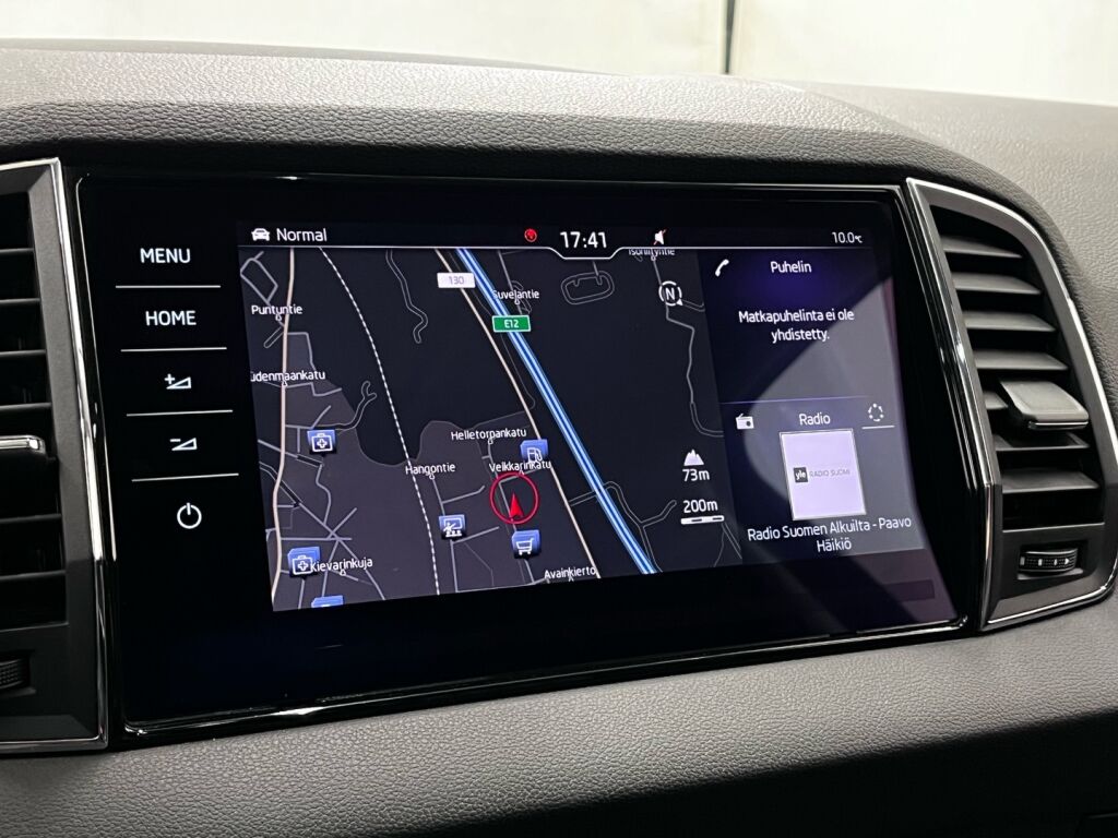 Skoda Karoq 2018 Musta