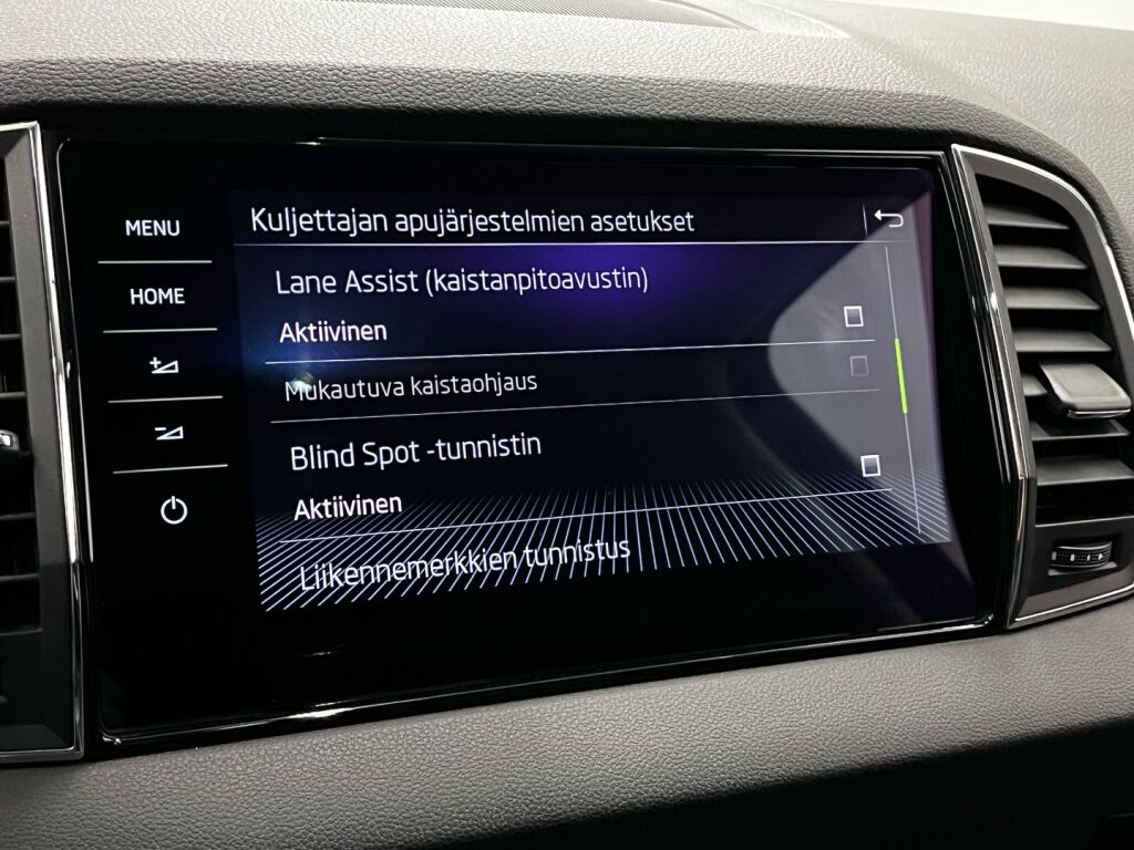 Skoda Karoq 2018 Musta