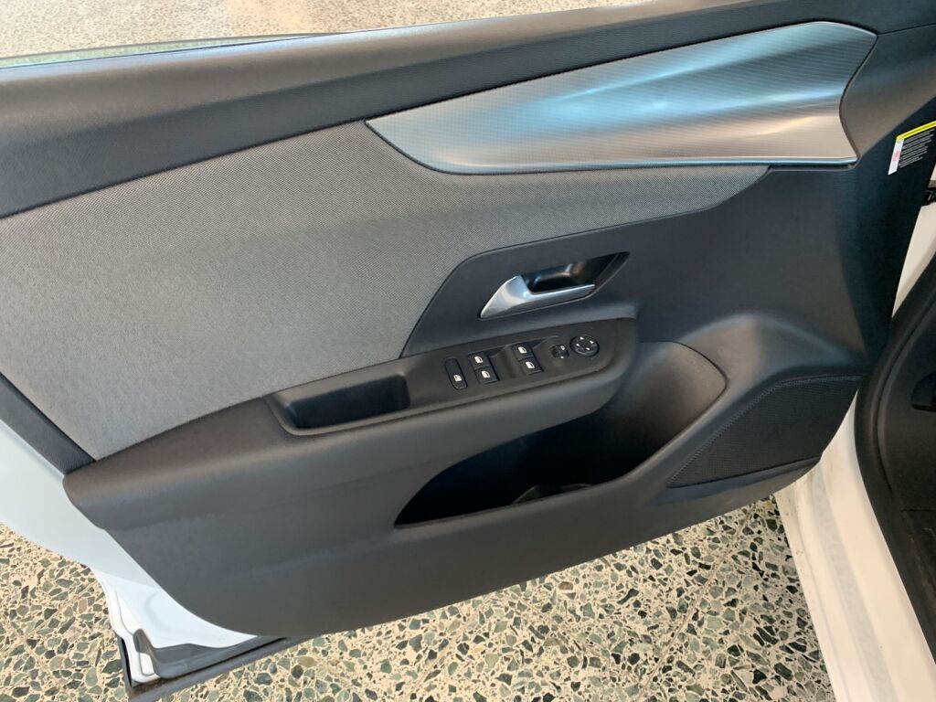Opel Mokka-e 2021 