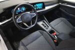 Volkswagen Golf 2024 Valkoinen