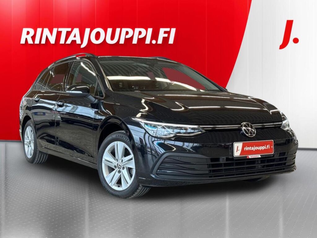 Volkswagen Golf 2022 Musta