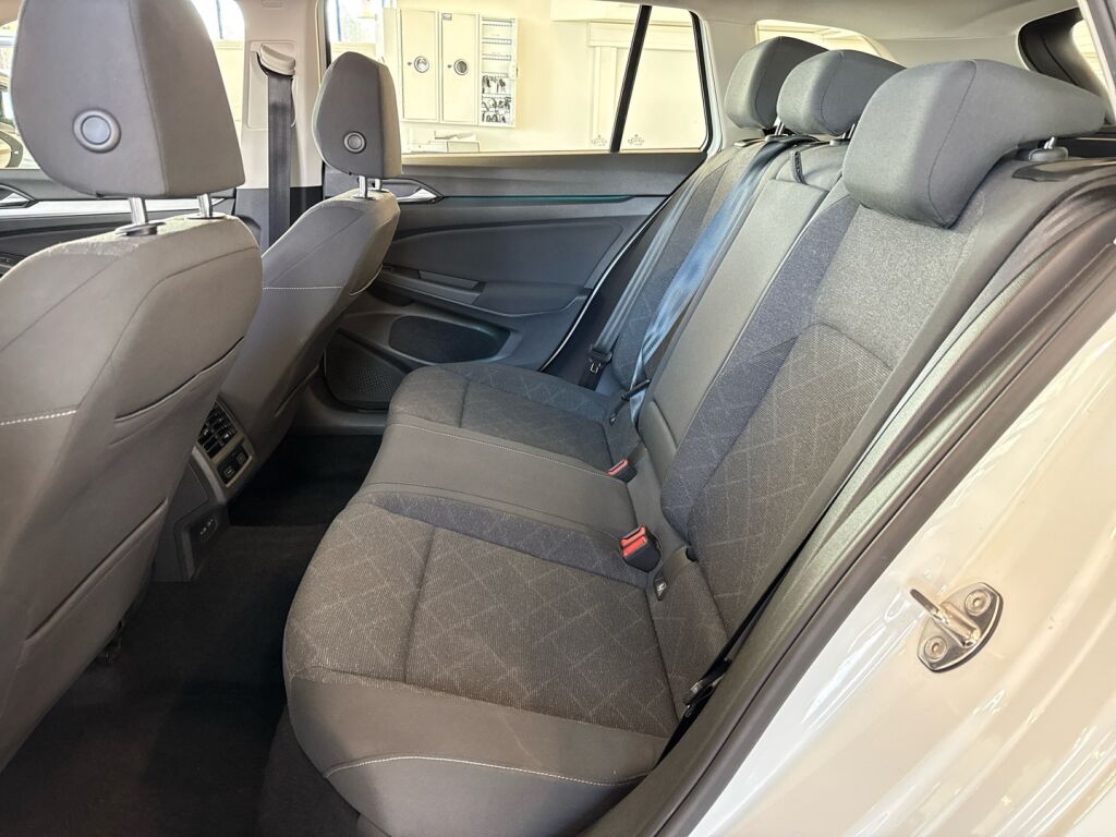 Volkswagen Golf 2021 