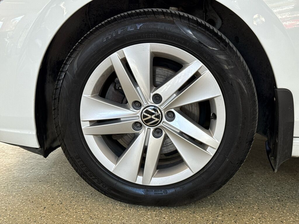 Volkswagen Golf 2021 