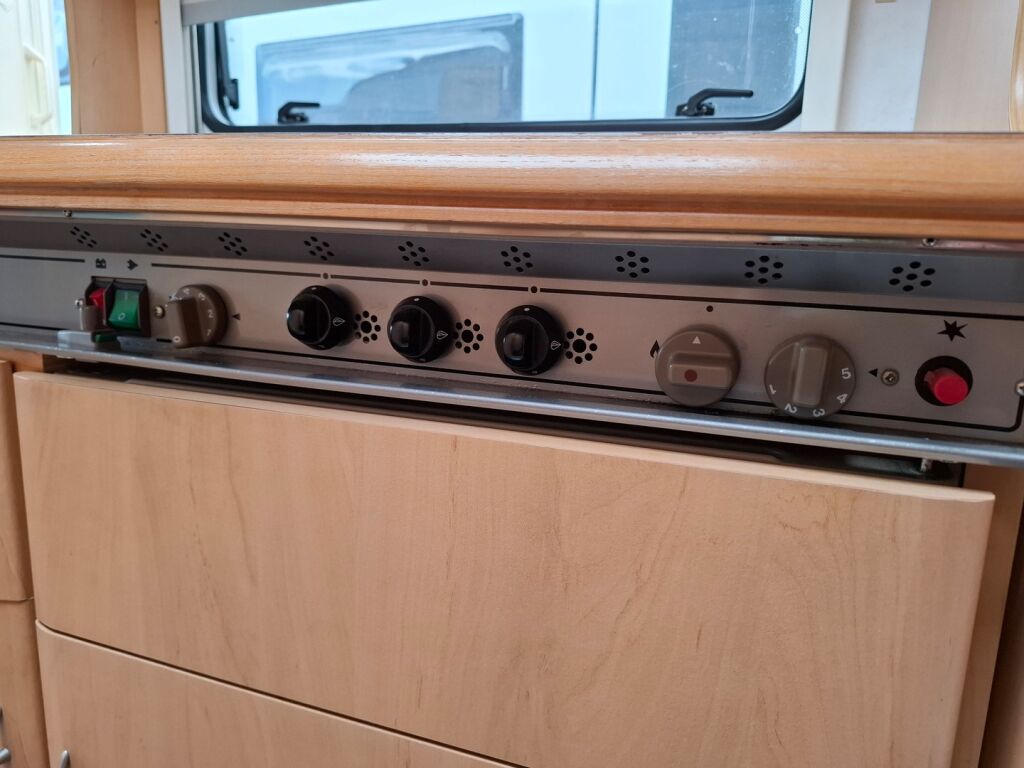 Fendt Saphir 2000 Valkoinen