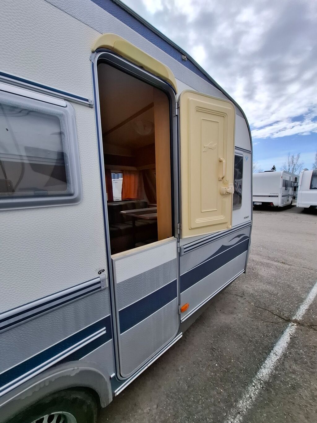 Fendt Saphir 2000 Valkoinen