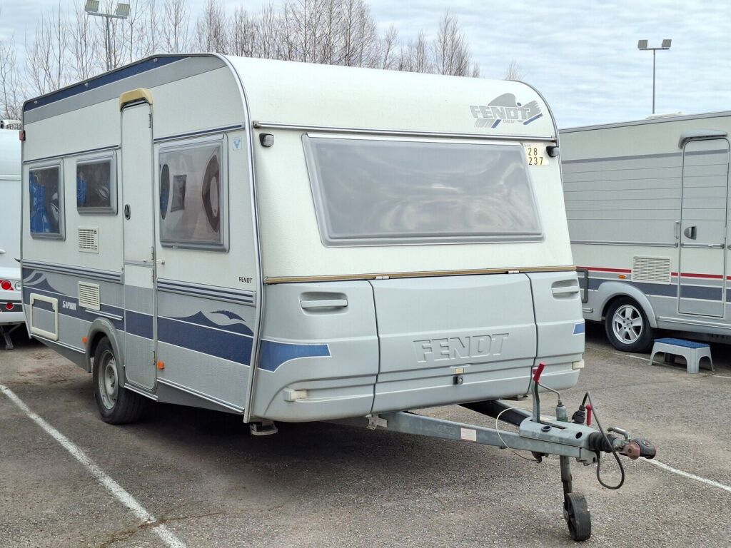 Fendt Saphir 2000 Valkoinen