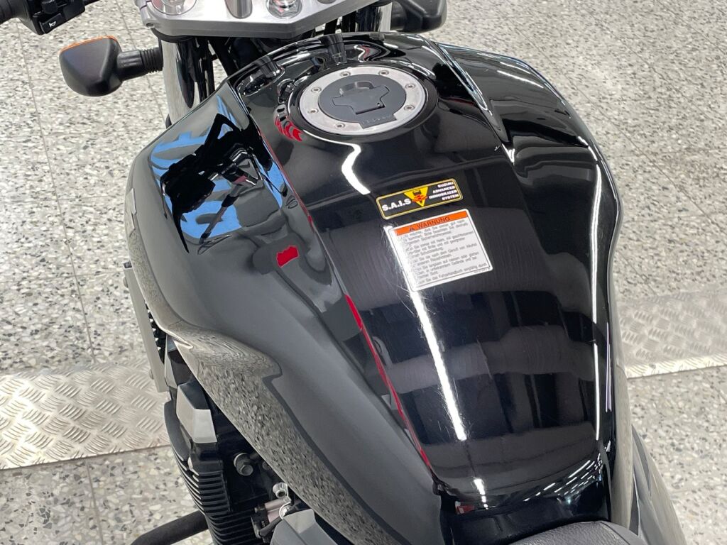 Suzuki GSX 2007 Musta