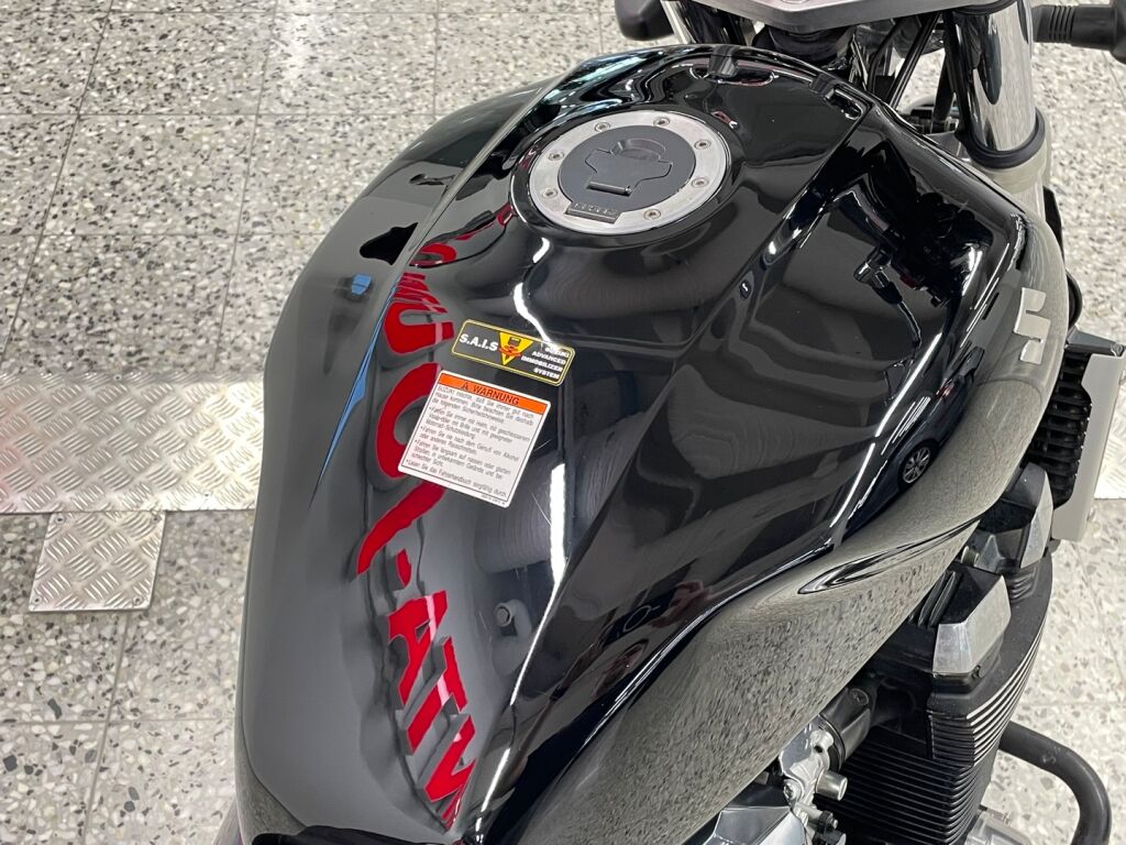 Suzuki GSX 2007 Musta