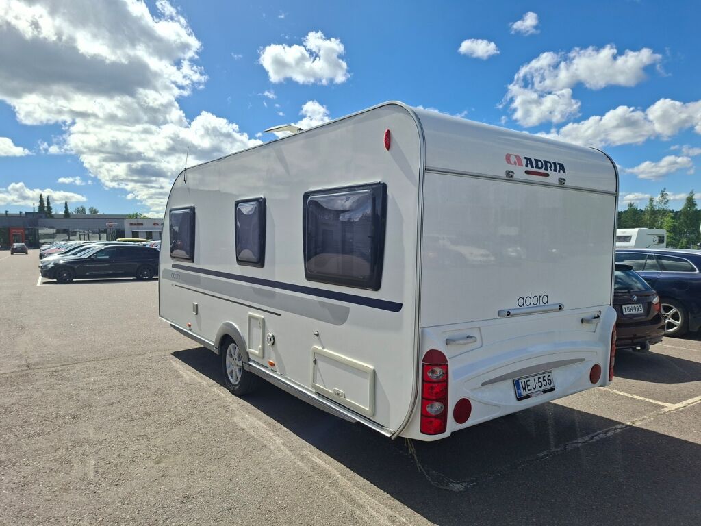 Adria Adora 2013 Valkoinen