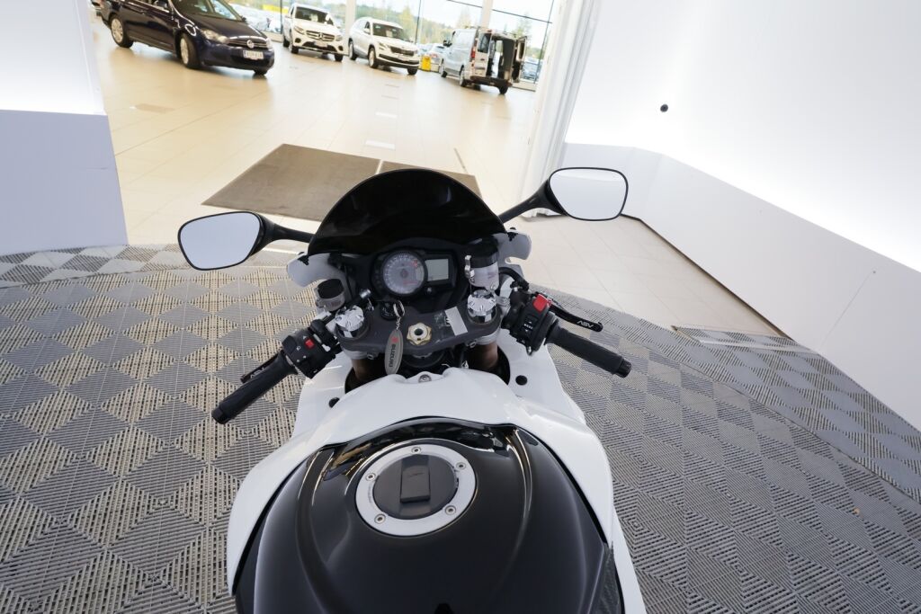 Suzuki GSX-R 2007 Musta