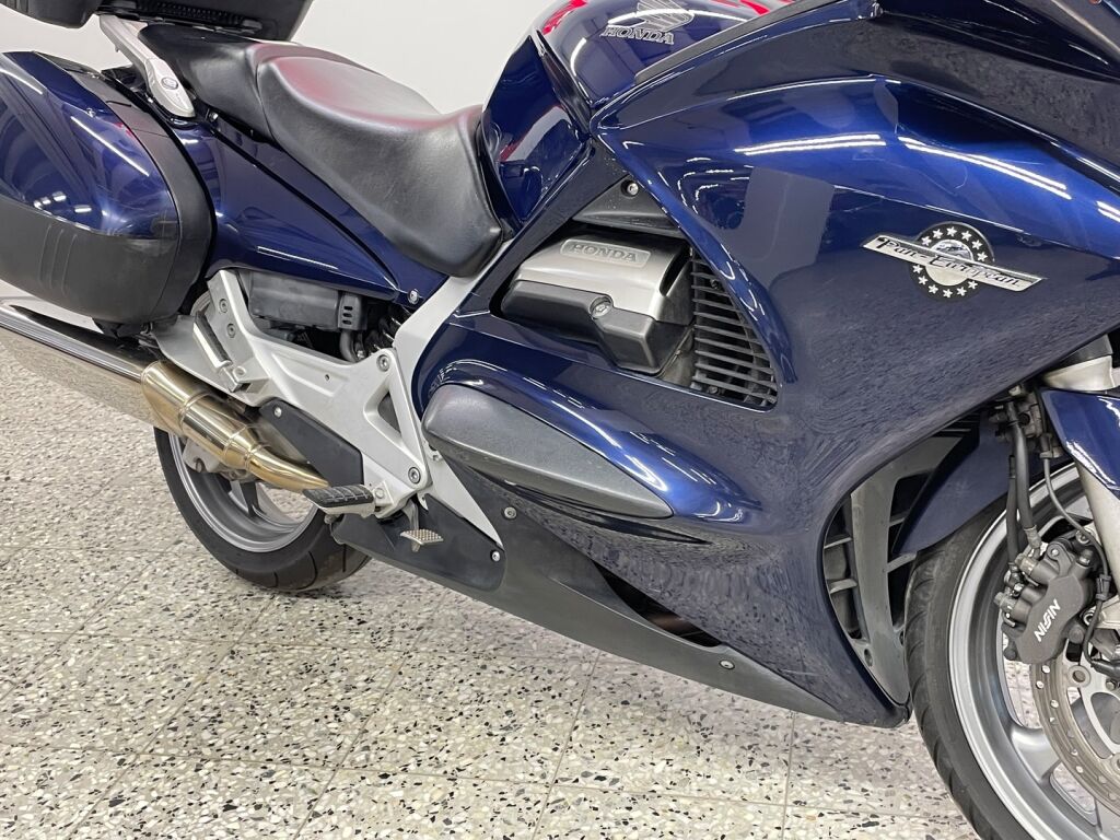 Honda ST 2006 Sininen