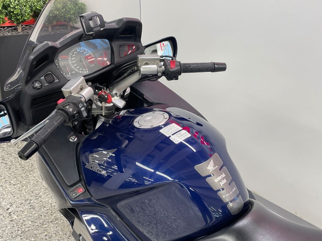 Honda ST 2006 Sininen
