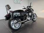 Suzuki INTRUDER 2007 Musta