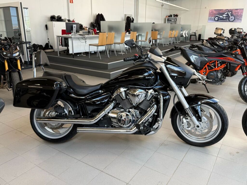 Suzuki INTRUDER 2007 Musta