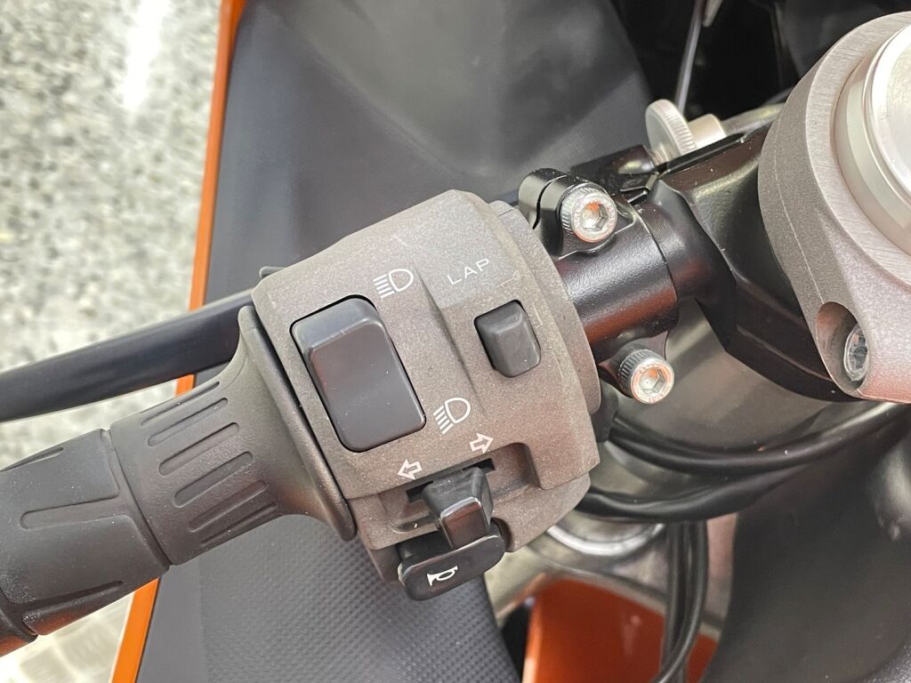 Kawasaki ZX-6R 2008 Oranssi