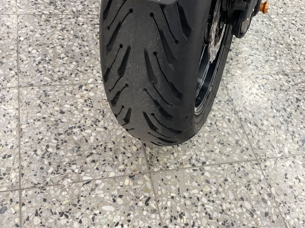 Kawasaki ZX-6R 2008 Oranssi