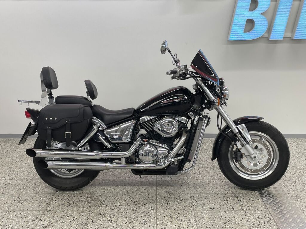 Suzuki VZ 2000 