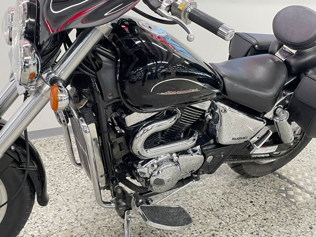 Suzuki VZ 2000 