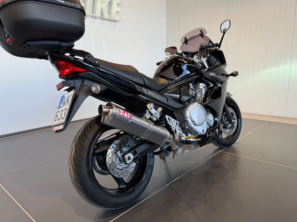 Suzuki GSF 2007 Musta