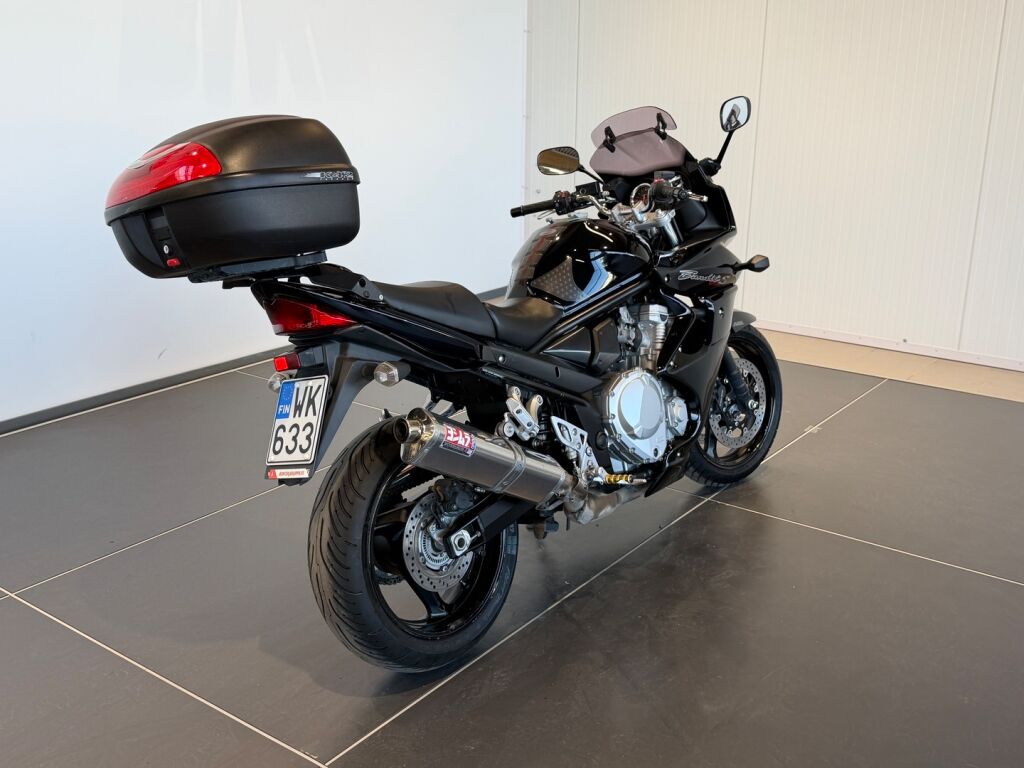 Suzuki GSF 2007 Musta