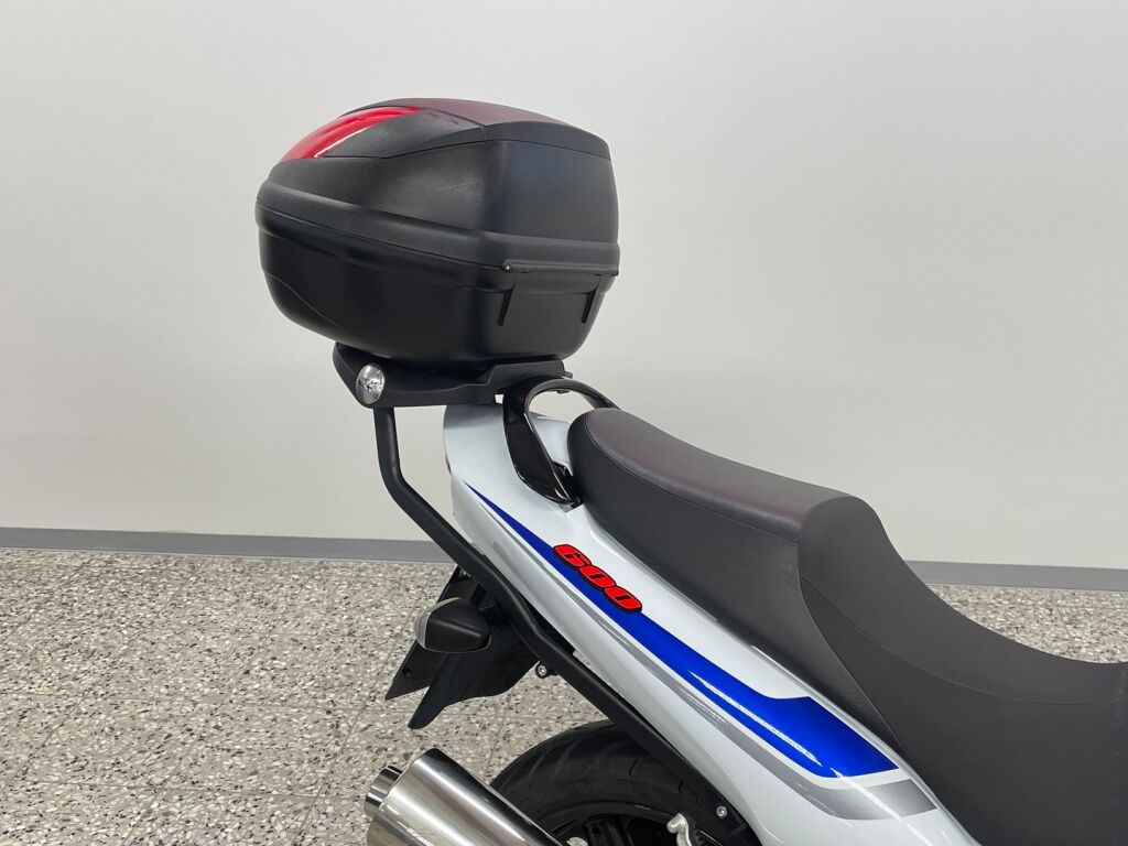 Suzuki GSX 2007 JL K 12