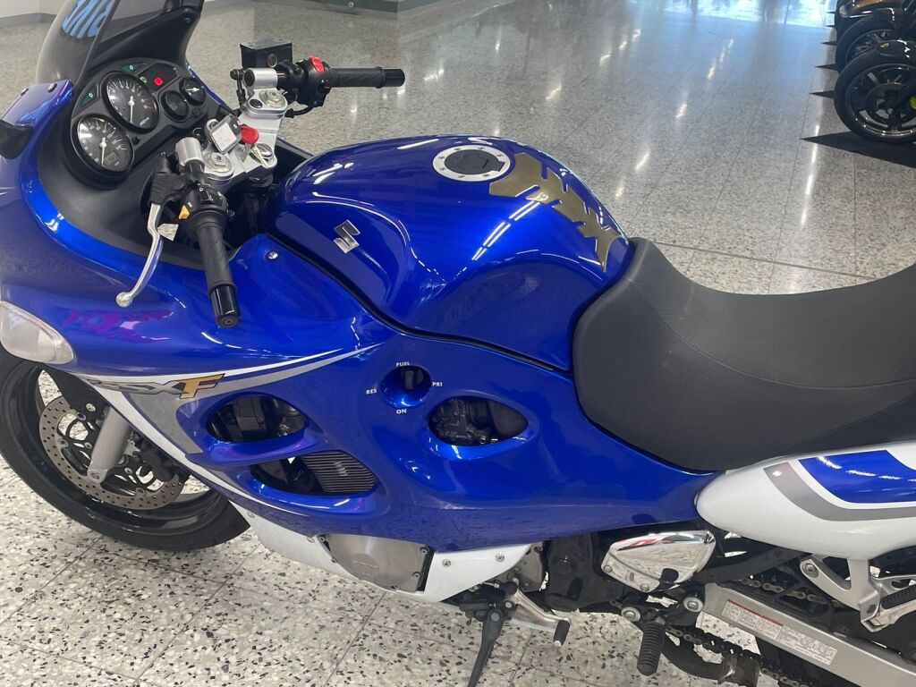 Suzuki GSX 2007 JL K 12