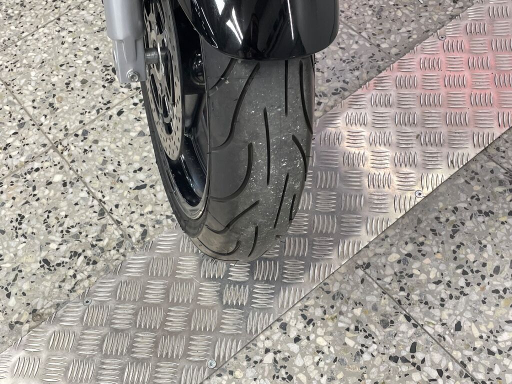 Suzuki GSX 2007 JL K 12