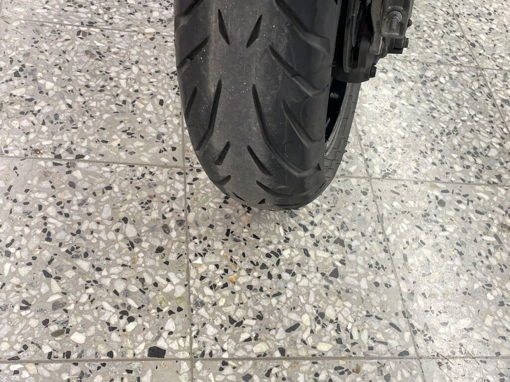 Suzuki GSX 2007 JL K 12