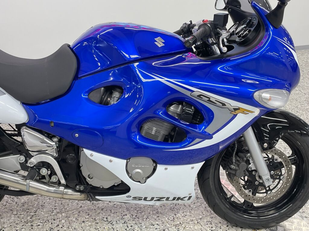 Suzuki GSX 2007 JL K 12